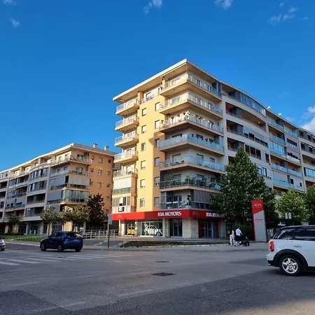 Sunny - Kvart Daire Podgoriçe